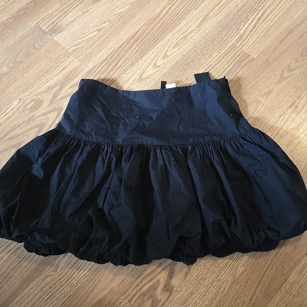 H&M Black Bubble Mini Skirt
